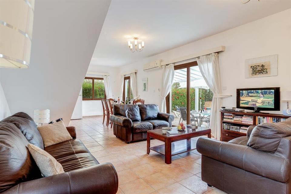 Argaka Beachfront Villa Пафос Екстериор снимка